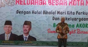 H Mawardi Yahya saat hadir di acara keluarga Kota Negara, Kamis (9/5/2024). Foto: Sumselheadline/Fer.