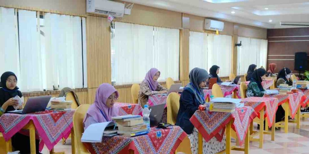 Para peserta MTQ Sumsel, cabang tilawah golongan tartil yang berlangsung di Gedung Dharma Wanita Sekayu,Sabtu (4/5/2024). Foto: Kominfo Muba.