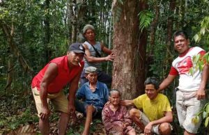 Nenek Zulaiha yang ditemukan warga, setelah menghilang lima hari, Rabu (1/5/2024). Foto: Dok Warga.