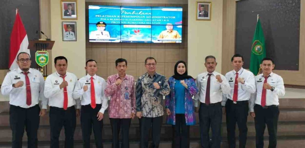 Utusan Kabupaten Muba yang ikut Pelatihan Kepemimpinan Administrator Angkatan I dan Angkatan II Provinsi Sumatera Selatan Tahun 2024, di lingkungan Provinsi Sumatera Selatan, Jumat (3/5/2024). Foto: Kominfo Muba.