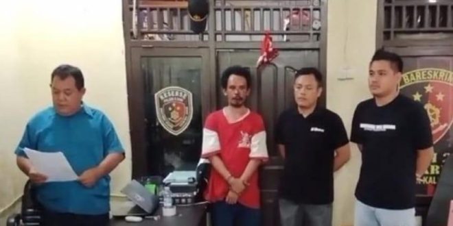 Rusli ditangkap warga saat akan beraksi kembali di sebuah masjid di Palembang, Sabtu (11/5/2024). Foto: Sumselheadline/Ela.