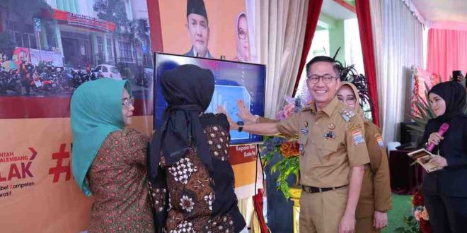 Pj Walikota Palembang, Ratu Dewa meresmikan Puskesmas Dempo sebagai Puskesmas ramah disabilitas pertama di Sumsel, Selasa (14/5/2024). Foto: Sumselheadline/Pitria.