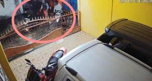 Pencuri yang beraksi terekam CCTV warga di kawasan Silaberanti. Foto: screenshot CCTV.