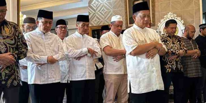 Bersama Mendagri Tito Karnavian, Pj Walikota Palembang Ratu Dewa sholat jenazah atas meninggalnya ibunda Tito, Minggu (26/5/2024). Foto: Kominfo Palembang.