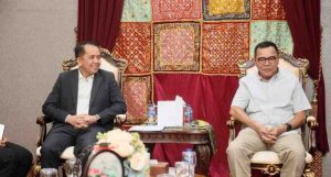 Pj Gubernur Sumsel, Agus Fatoni menerima kunjungan Dekan Fakultas Ilmu Sosial dan Ilmu Politik (FISIP) Universitas Sriwijaya (Unsri) Prof Alfitri bersama jajaran di Griya Agung, Palembang, Sumatera Selatan. Foto: Humas Pemprov Sumsel.