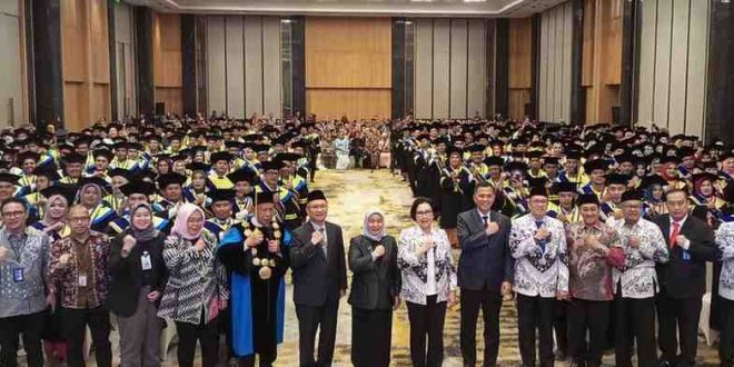 Wisuda 571 mahasiswa UNGRIP baik S2, S1 dan D3 di Santika Premiere, Palembang, Rabu (8/5/2024). Foto: Sumselheadline/Pitria.