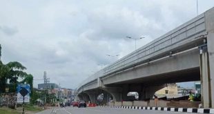 Flyover simpang Sekip Palembang, yang kini tinggal peresmian, Senin (3/6/2024). Foto: Sumselheadline/Pitria.