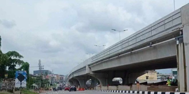 Flyover simpang Sekip Palembang, yang kini tinggal peresmian, Senin (3/6/2024). Foto: Sumselheadline/Pitria.