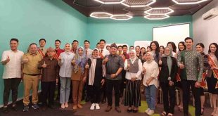 Panitia dan Finalis Cek Ayu Cek Bagus Kota Palembang, Selasa (11/6/2024). Foto: Sumselheadline/Pitria.