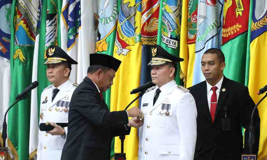 Mendagri, Tito Karnavian melantik Elen Setiadi menjadi Penjabat Gubernur Sumsel di Kemendagri, Senin (24/6/2024). Foto: Humas Pemprov Sumsel.