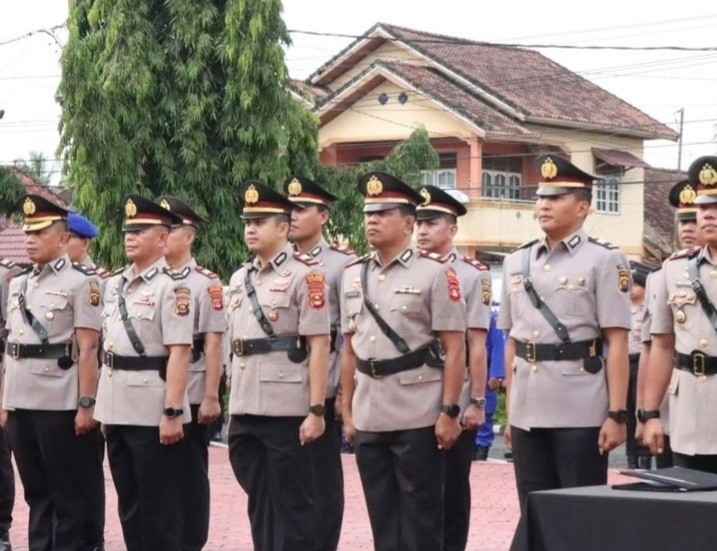Sejumlah pejabat di jajaran Polres Muba yang dilantik, Sabtu (15/6/2024). Foto: Dok Polres Muba.