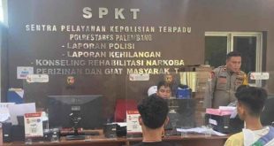 Rio melapor ke polisi karena dianiaya ayah pacarnya, Sabtu (22/6/2024). Foto: Sumselheadline/Ela.
