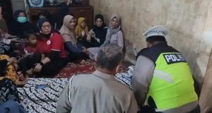 Rasmini meninggal dunia klarena disambar truk tanah di Kenten, Palembang, Kamis (20/6/2024). Foto: Sumselheadline/Ela.