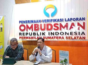 Kepala Ombudsman Perwakilan Sumsel M Adrian Agustiansyah yang memberikan keterangan pers, Jumat (28/6/2024). Foto: Sumselheadline/Pitria.