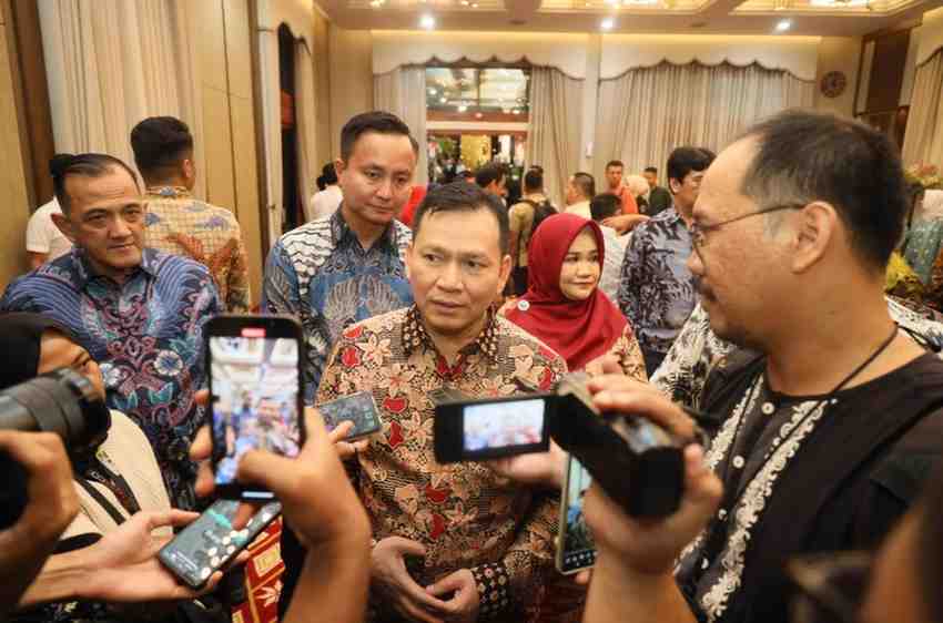 PJ Gubernur Sumsel, Elen Setiadi saat diwawancarai wartawan, Selasa (25/6/2024). Foto: Humas Pemprov Sumsel.