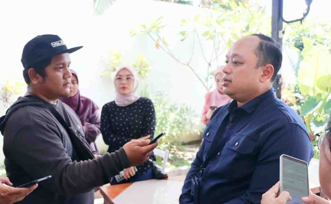Manager Komunikasi PLN UID S2JB, Iwan Arissetyadhi. Foto: Sumselheadline/Fer.