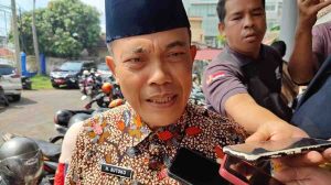 Plh Kadisdik Sumsel, Sutoko yang diwawancarai wartawan, Jumat (28/6/2024). Foto: Sumselheadline/Pitria.
