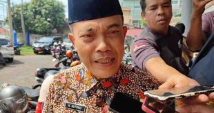 Plh Kadisdik Sumsel, Sutoko yang diwawancarai wartawan, Jumat (28/6/2024). Foto: Sumselheadline/Pitria.