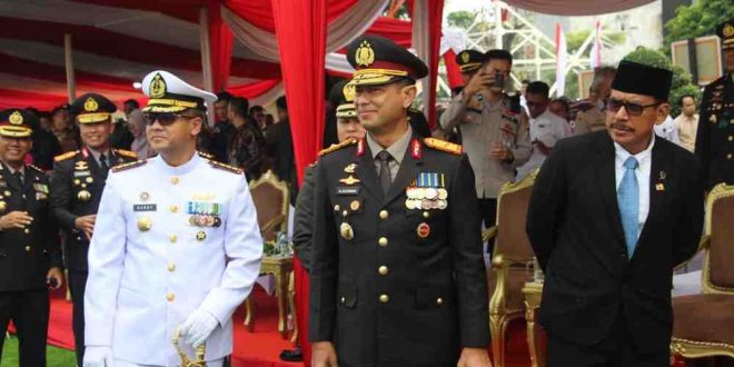 Kapolda Sumatera Selatan, Irjen Pol A. Rachmad Wibowo dan sejumlah undangan lainnya usai upacara HUT Bhayangkara, Senin (1/7/2024). Foto; Sumselheadline/Ela.