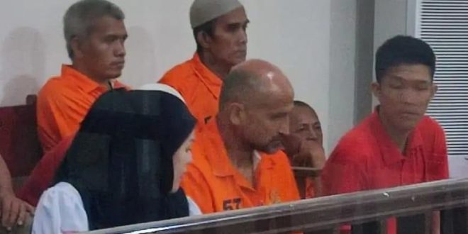 Vladimir Kasarski, WN Rusia dituntut 18 bulan penjara dalam kasus pembobolan ATM, Selasa (2/7/2024). Foto: Sumselheadline/Ela.
