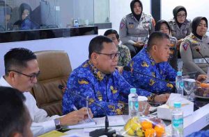 Penjabat (PJ) Walikota Palembang Ucok Abdulrauf Damenta, usai rapat koordinasi, Rabu (17/7/2024). Foto: Sumselheadline/Pitria.