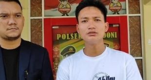 Zaky ditemui awak media usai melapor ke Polsek Kalidoni, Palembang, Selasa (16/7/2024). Foto: Sumsellheadline/Ela.