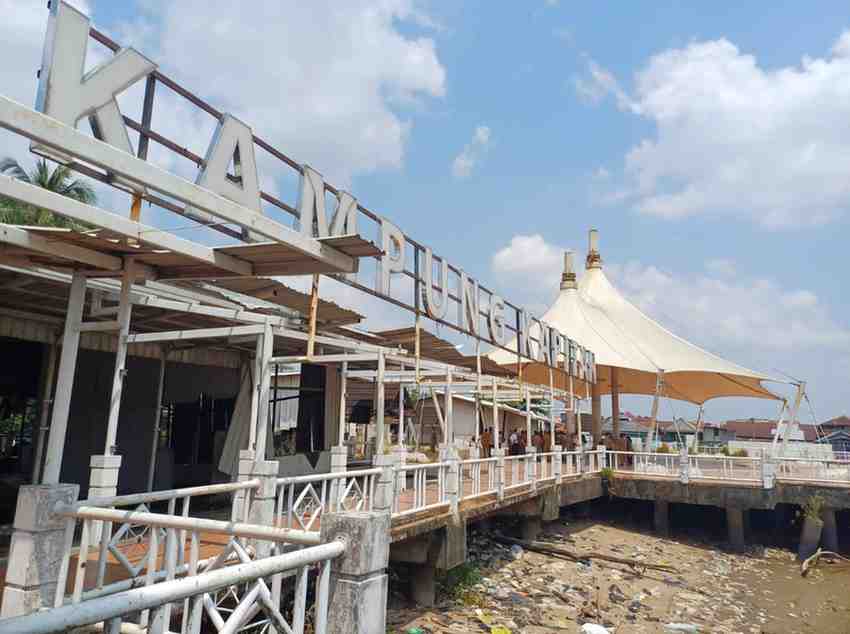 Kondisi dermaga Kampung Kapitan, Palembang, Senin (29/7/2024). Foto: Sumselheadline/Pitria.