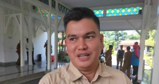 Kepala Dinas Lingkungan Hidup dan Kebersihan (DLHK) Kota Palembang Akhmad Mustain. Foto: Sumselheadline/Pitria.