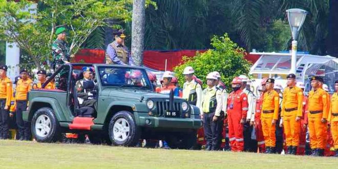 Apel siaga Karhutlah yang digelar di halaman Griya Agung, Palembang, Sabtu (20/7/2024). Foto: Kominfo Muba.