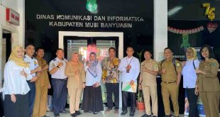 Kadin Kominfo Muba, Herryandi Sinulingga APn mengikuti kegiatan Badan Pusat Statistik selaku Pembina data Statistik sektoral, kegiatan Evaluasi Penyelenggaraan Statistik Sektoral (EPSS), Selasa (16/7/2024). Foto: Kominfo Muba.