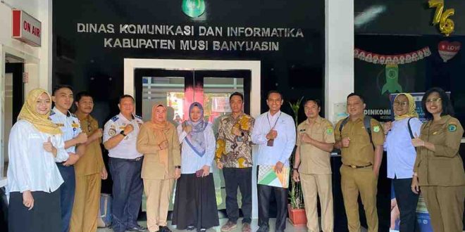 Kadin Kominfo Muba, Herryandi Sinulingga APn mengikuti kegiatan Badan Pusat Statistik selaku Pembina data Statistik sektoral, kegiatan Evaluasi Penyelenggaraan Statistik Sektoral (EPSS), Selasa (16/7/2024). Foto: Kominfo Muba.