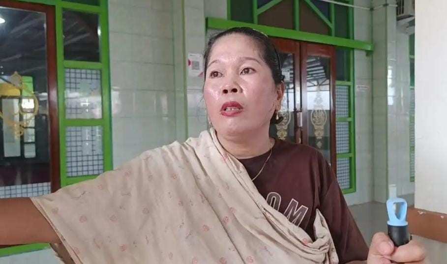 Evi Astuti, marbot Masjid Ala Ikhlas yang memergoki kawanan pencuri kotak amal. Foto: Sumselheadline/Ela.