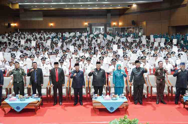 Ratusan Kades di Muba dilakukan pengukuhan perpanjangan massa jabatan, Rabu (17/7/2024). Foto: Kominfo Muba.