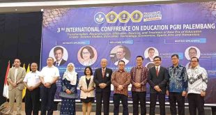 Para pejabat PGRI dan pembicara saat pembukaan 3rd International Conference on Education PGRI Palembang di Wyindam Hotel, Rabu (10/7/2024).) Foto: Sumselheadline/Pitria.