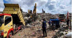 Tempat Pembuangan Sampah Akhir (TPA) sampah di Sukawinatan, Rabu (3/7/2024). Foto: Sumselheadline/Pitria.