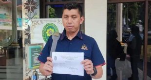 Khaidir Binawan selaku pemohon eksekusi dalam perkara PHI dengan PT Hanjaya Mandala Sampoerna Tbk, Senin (1/7/20240. Foto: Sumselheadline/Ela.