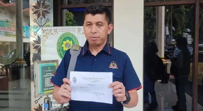 Khaidir Binawan selaku pemohon eksekusi dalam perkara PHI dengan PT Hanjaya Mandala Sampoerna Tbk, Senin (1/7/20240. Foto: Sumselheadline/Ela.