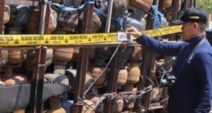 Truk bermuatan tabung gas elpiji diperiksa penyidik Polda Sumsel. Foto: Sumselheadline/Ela.