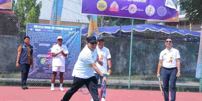 Pj Walikota Palembang, A Damenta membuka Walikota Palembang Open Tennis Tournament 2024, Jumat (26/7/2024). Foto: Kominfo Palembang.