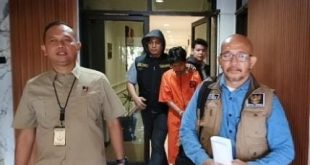 MMR (20) warga asal Kelurahan Paku Haji, Kabupaten Tangerang, Provinsi Banten, ditangkap karena sebarkan foto tak sonoh siswi di Prabumulih. Foto: Dok Polisi.