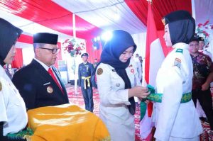 Pj Walikota Palembang, A Damenta saat pengukuhan 64 pakibraka Palembang, Jumat (16/8/2024). Foto: Kominfo Palembang.