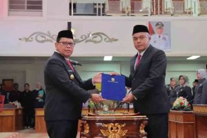 Aprizal Hasyim saat dilantik penjadi Penjabat Sekda Palembang, Kamis (1/8/2024). Foto: Sumselheadline/Pitria.