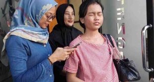 Korban malapraktek yang berstatus pelara SMP minta oknum bidan segera jadi tersangka kasus malapraktek, Rabu (21/8/2024). Foto: Sumselheadline/Ela.