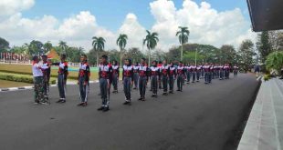 Para anggota Paskibraka Sumsel yang sedang menggelar latihan, Senin (12/8/2024). Foto: Sumselheadline/Pitria.