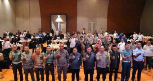 Pj Walikota Palembang, A Damenta hadir pada Rapat Koordinasi Lintas Sektoral Kesiapan Penyelenggaraan Pilkada Kota Palembang tahun 2024 di Ballroom Hotel Novotel Palembang, Kamis (22/8/2024). Foto: Kominfo Palembang.