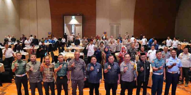 Pj Walikota Palembang, A Damenta hadir pada Rapat Koordinasi Lintas Sektoral Kesiapan Penyelenggaraan Pilkada Kota Palembang tahun 2024 di Ballroom Hotel Novotel Palembang, Kamis (22/8/2024). Foto: Kominfo Palembang.