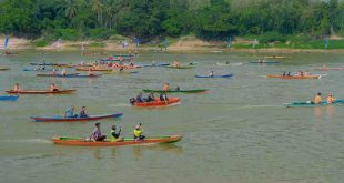 Para peserta lomba perahu ketek nelayan di Sungai Musi Desa Lumpatan, Kecamatan Sekayu, Muba, Rabu (21/8/2024). Foto: Kominfo Muba.