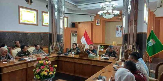Suasana rapat koordinasi Hari Rabies se-Dunia, Kamis (22/8/2024). Foto: Sumselheadline/Pitria.