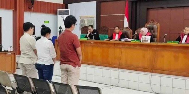 Tiga oknum pegawai Pajak Sumsel, yang mengikuti sidang putusan di PN Palembang, Rabu (7/8/2024). Foto: Sumselheadline/Ela.