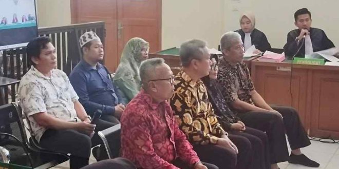 Para saksi yang dihadirkan pada sidang PN Tipikr Palembang, dalam kasus korupsi makanan santri, Kamis (22//2024). Foto: Sumselheadline/Ela.